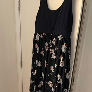 Brand new torrid size 2 navy blue floral maxi dress